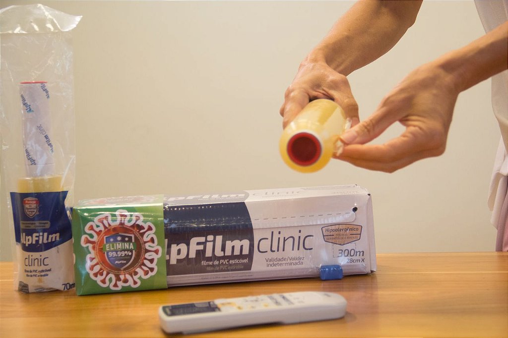 Combo Clinic Manopla (Cabo Giratório) em dobro + Clinic Trilho (2 unidades Filme PVC Hipoalergênico AlpFilm Clinic com Manopla 12cm x 70m + 1 unidade AlpFilm Clinic Trilho 28cm x 300m) - C26 - Imagem 2